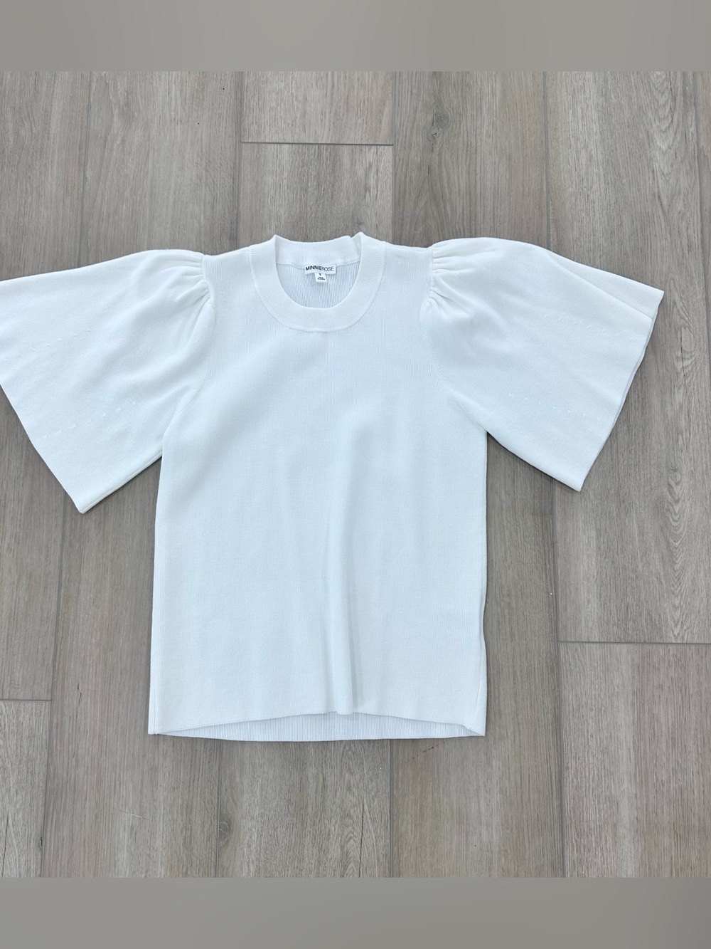 NWOT Minnie Rose flare sleeve crewneck sweater white small